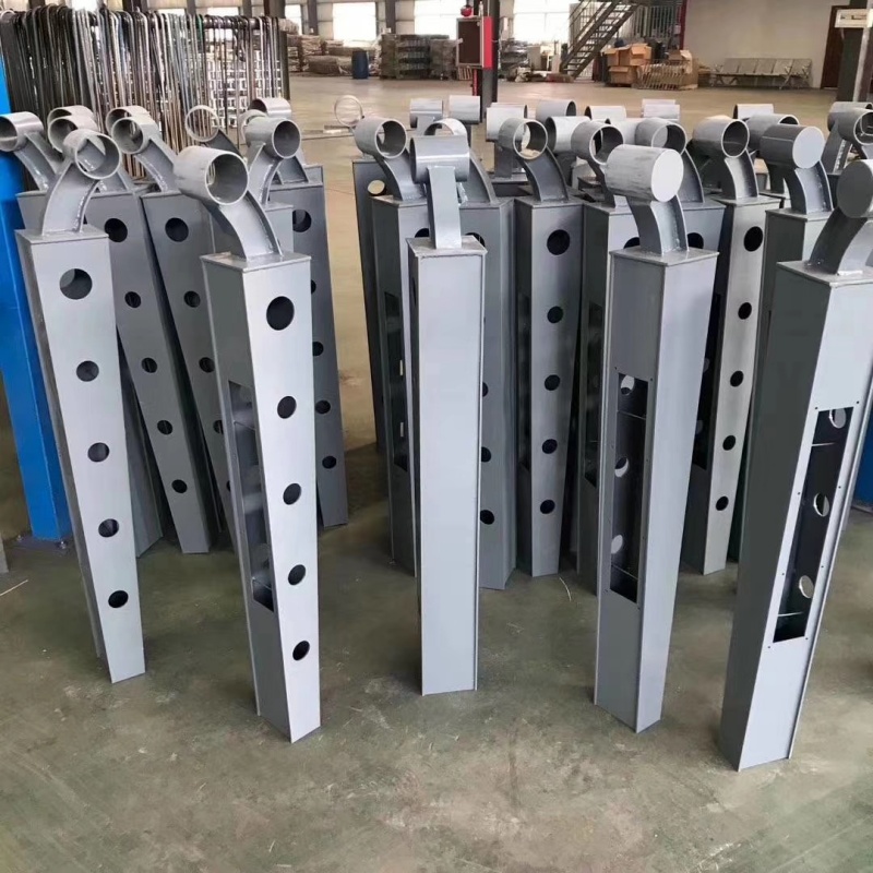 守護水域安全 雨湖、湘鄉、韶山河道護欄的專業制造與創新研發